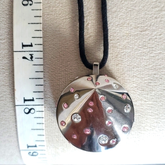 Swarovski Limited Edition Aura Compact Pendant - Picture 9 of 11